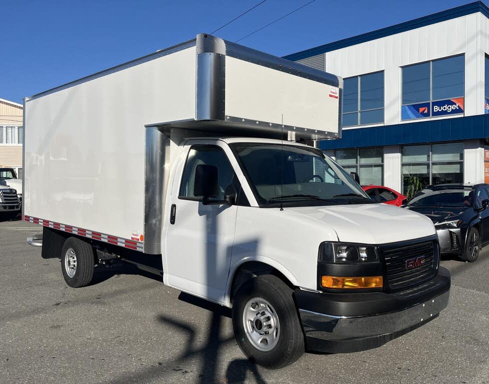 2024 GMC Savana Chassis 3500 159 Cutaway RWD