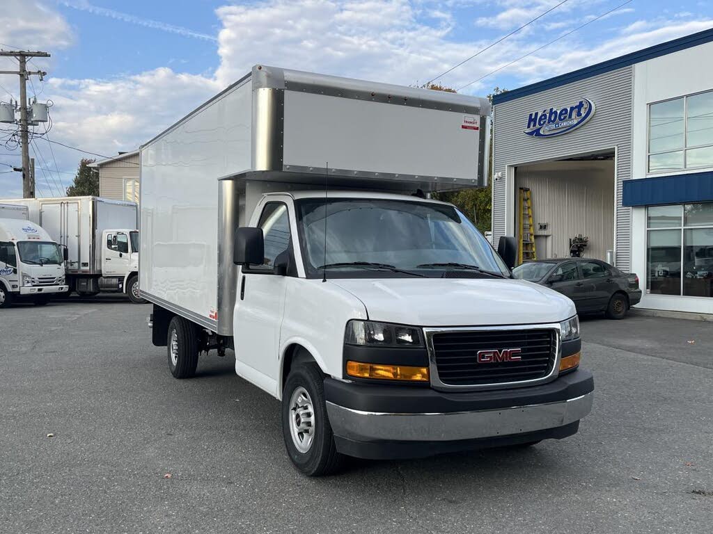 2024 GMC Savana Chassis 3500 159 Cutaway RWD