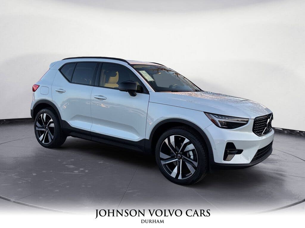 2026 Volvo XC40 B5 Ultra AWD