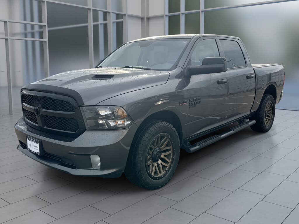 2019 RAM 1500 Classic Express Crew Cab 4WD