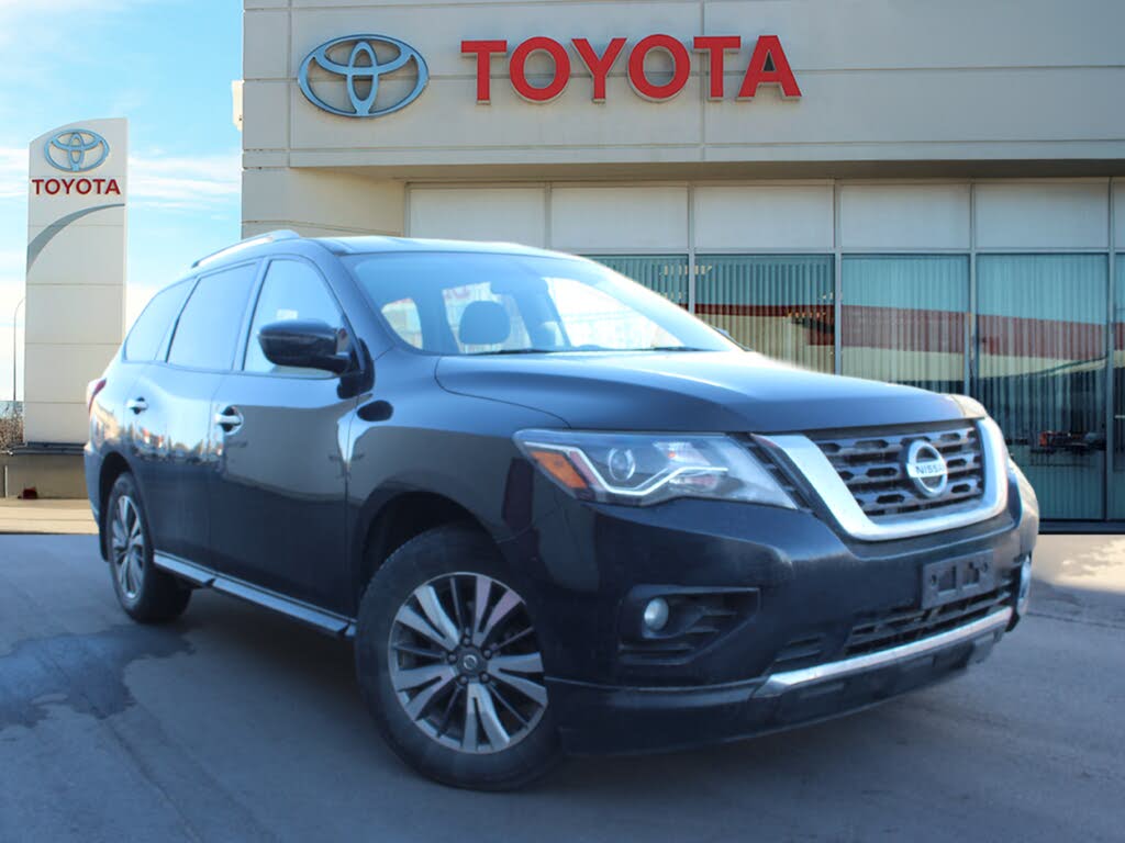 2020 Nissan Pathfinder SV Tech 4WD