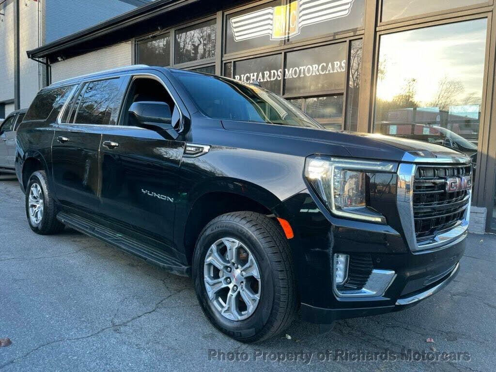 2022 GMC Yukon XL SLE 4WD