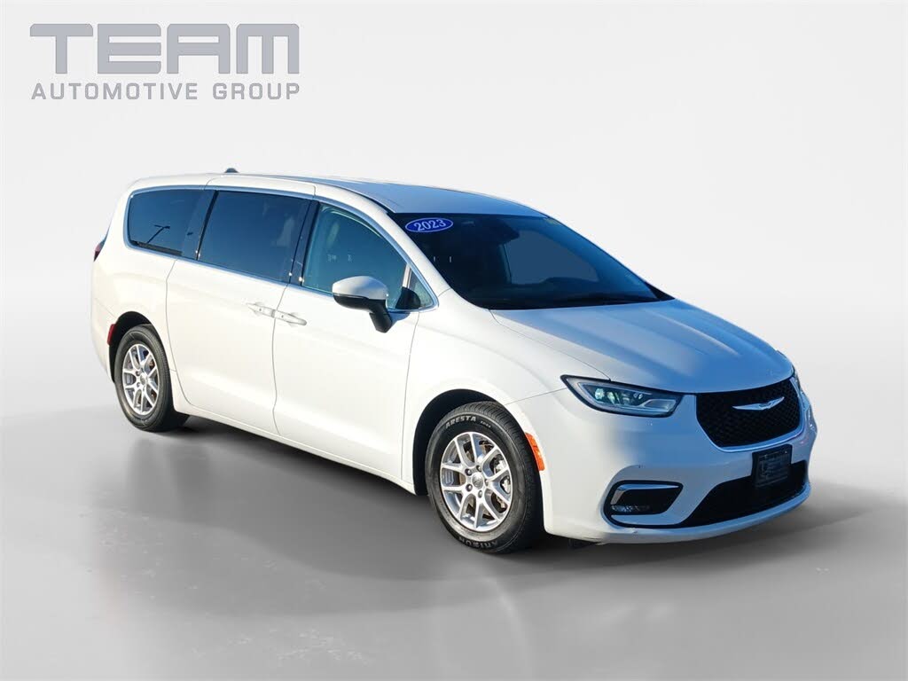 2023 Chrysler Pacifica Touring L FWD