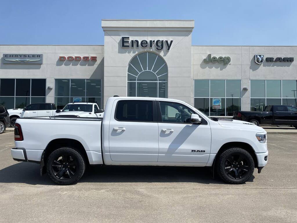 RAM 1500 Sport Crew Cab 4WD 2023