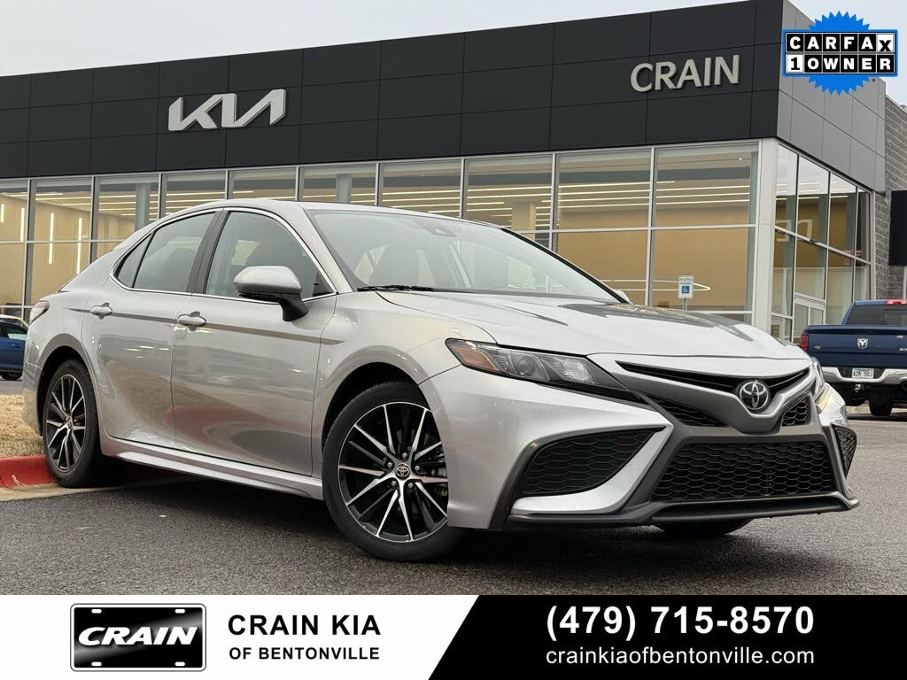 2024 Toyota Camry SE FWD