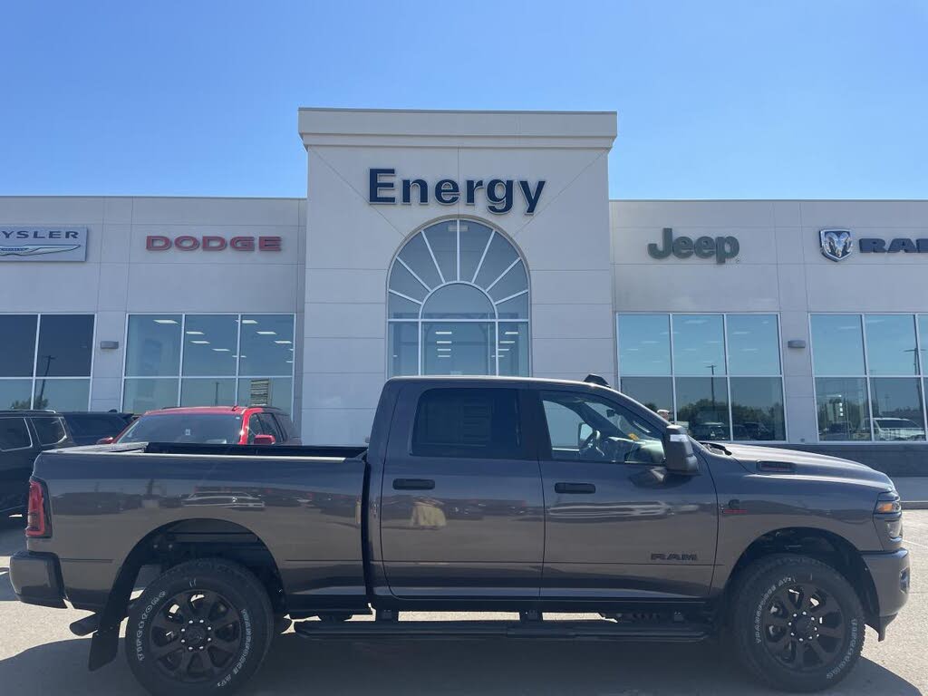 2025 RAM 2500 Big Horn Crew Cab 4WD