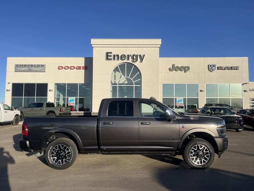 2025 RAM 2500 Limited Crew Cab 4WD