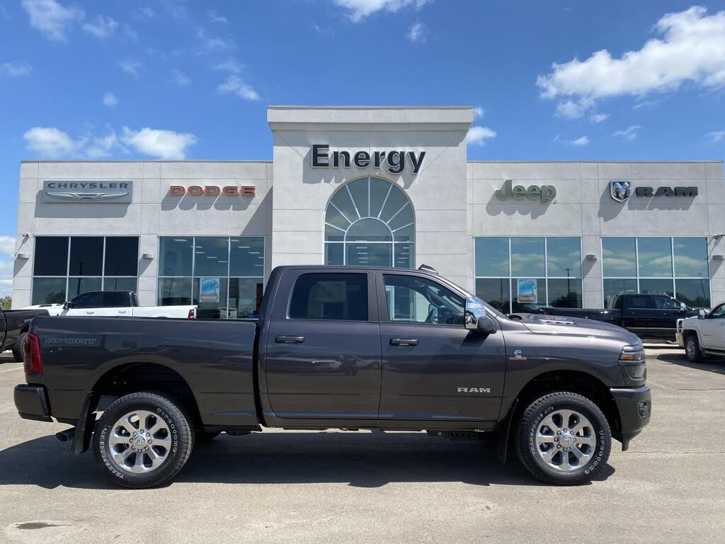 2025 RAM 2500 Laramie Crew Cab 4WD