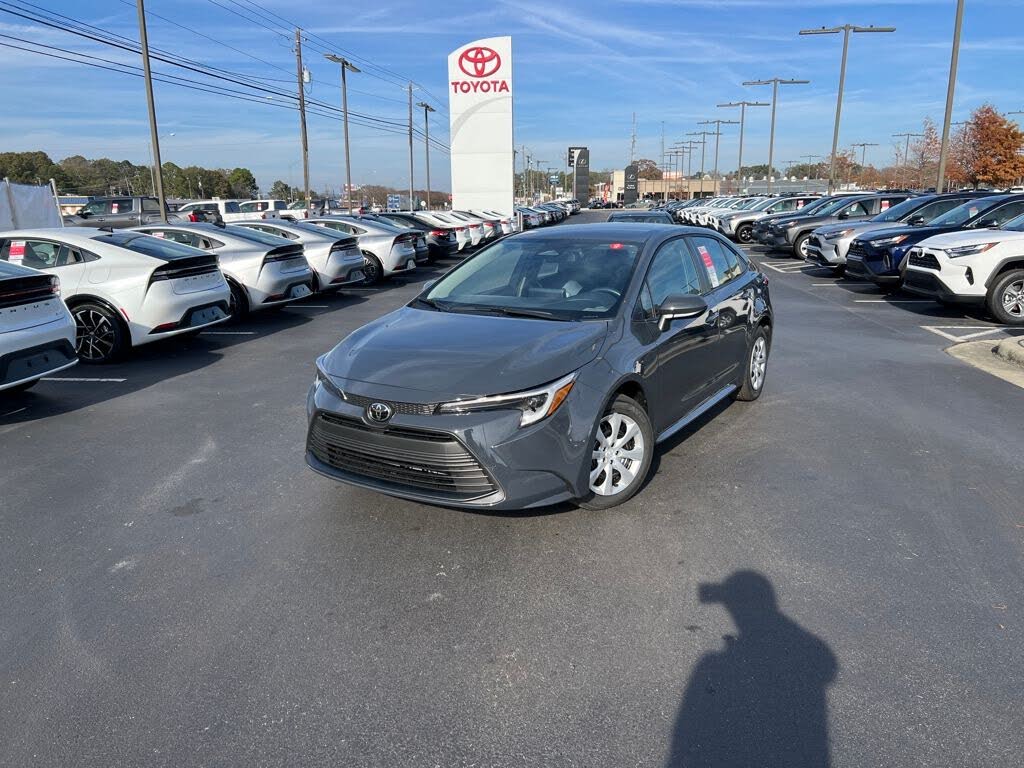 2026 Toyota Corolla Hybrid LE FWD