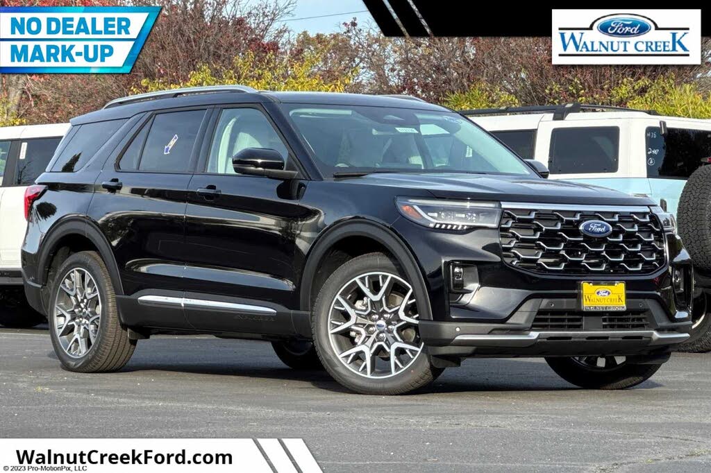 2025 Ford Explorer Platinum AWD