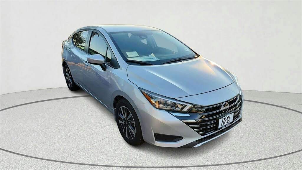 2025 Nissan Versa SV FWD