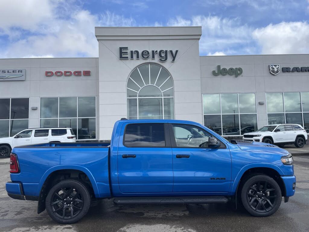 2025 RAM 1500 Laramie Crew Cab 4WD