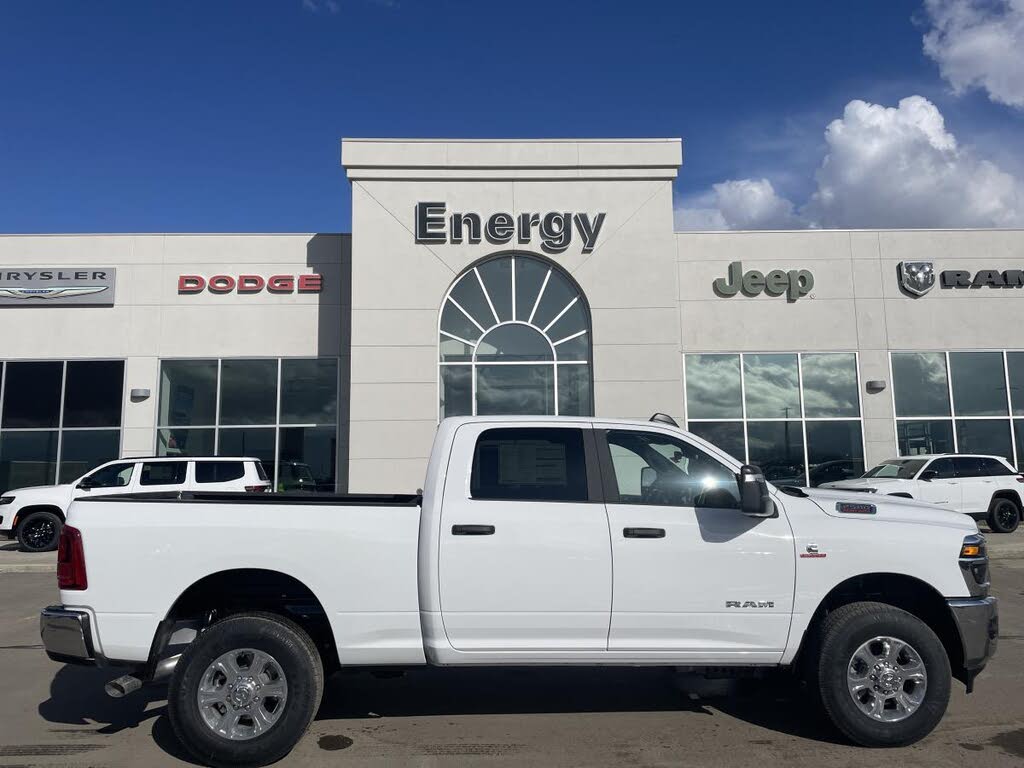 2025 RAM 2500 Big Horn Crew Cab 4WD