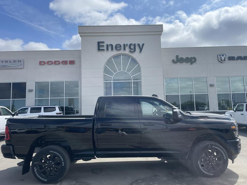 2025 RAM 2500 Big Horn Crew Cab 4WD