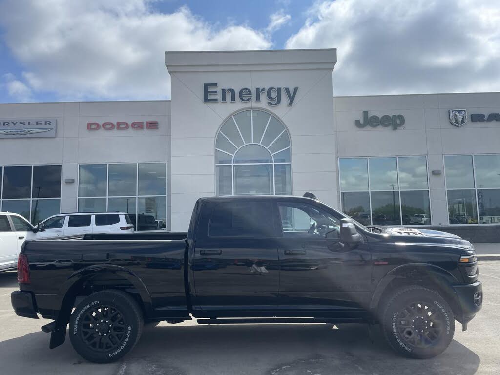 2025 RAM 2500 Limited Crew Cab 4WD