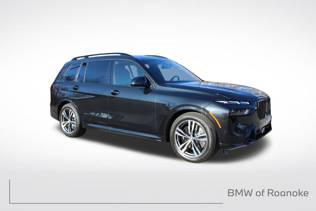 2026 BMW X7 M60i AWD