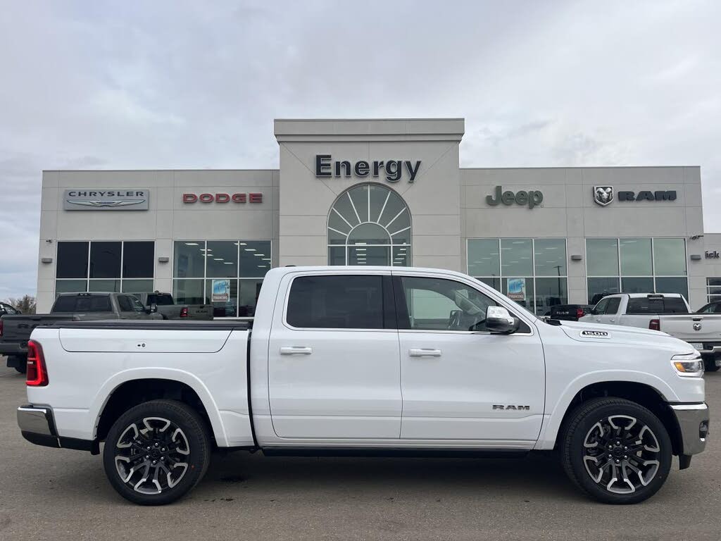 2026 RAM 1500 Limited Crew Cab 4WD