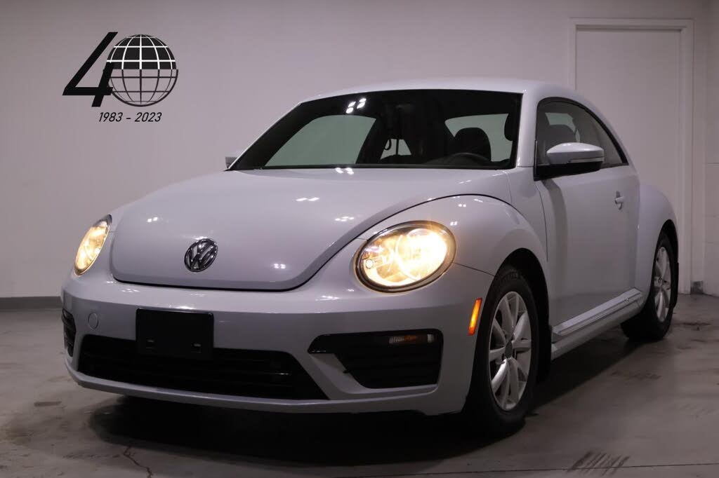 2018 Volkswagen Beetle Trendline Hatchback FWD