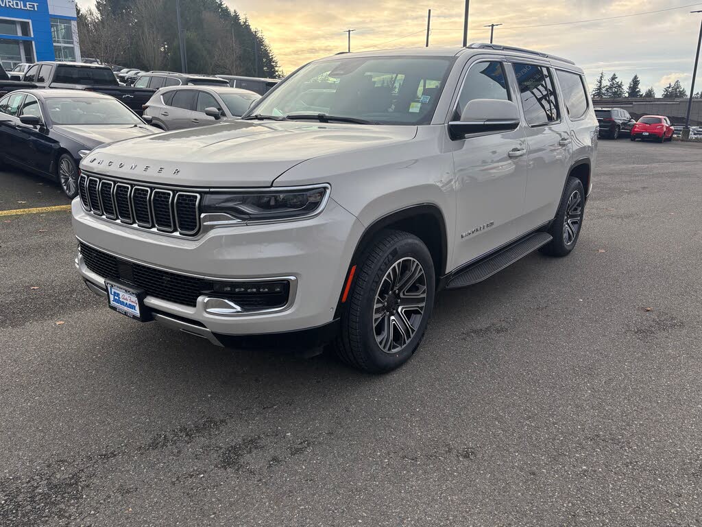 2022 Jeep Wagoneer Series III 4WD