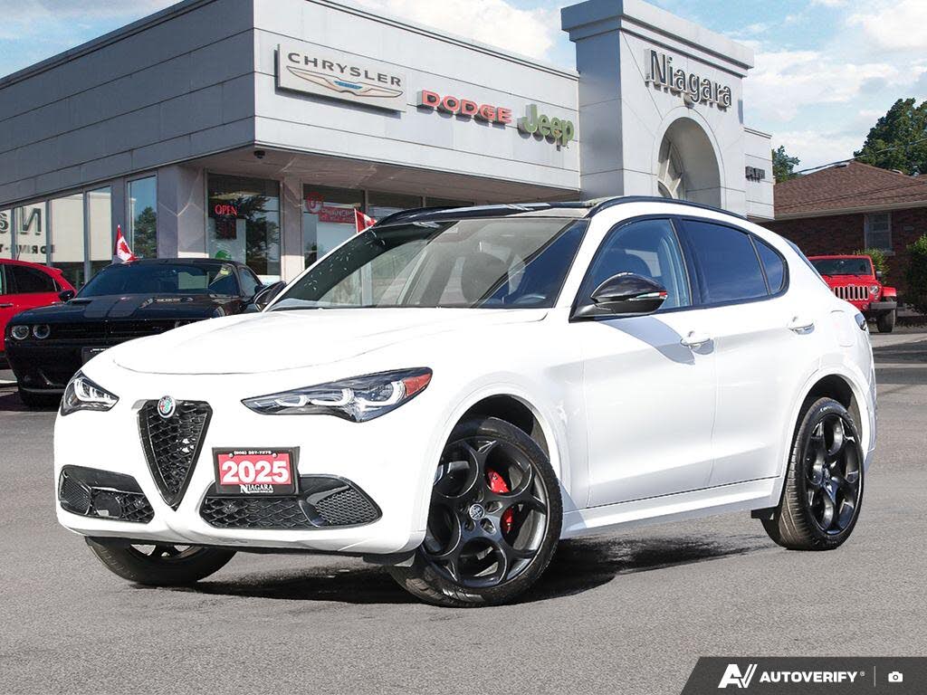 Alfa Romeo Stelvio Tributo Italiano AWD 2025