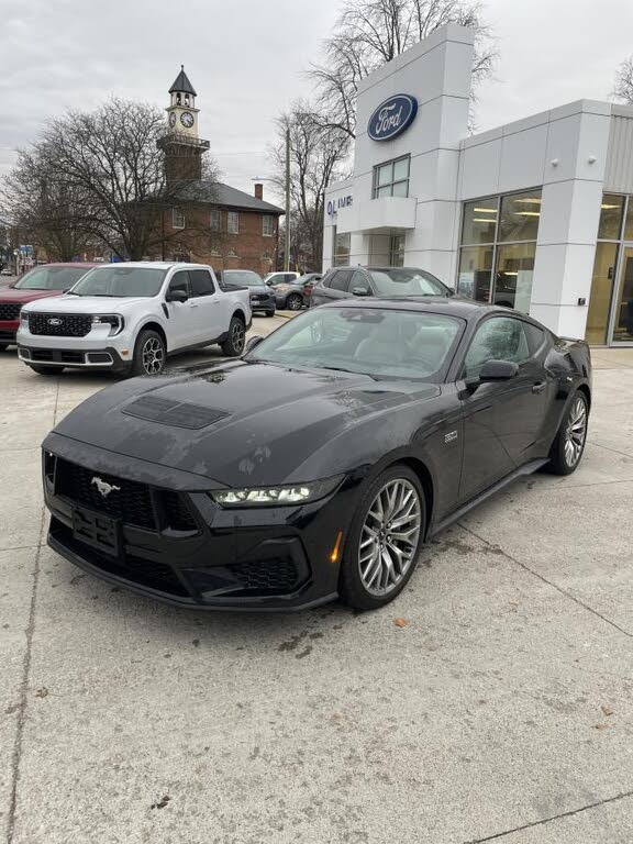 Ford Mustang GT Fastback RWD 2025