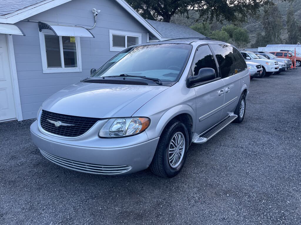 2004 Chrysler Town & Country LX LWB FWD