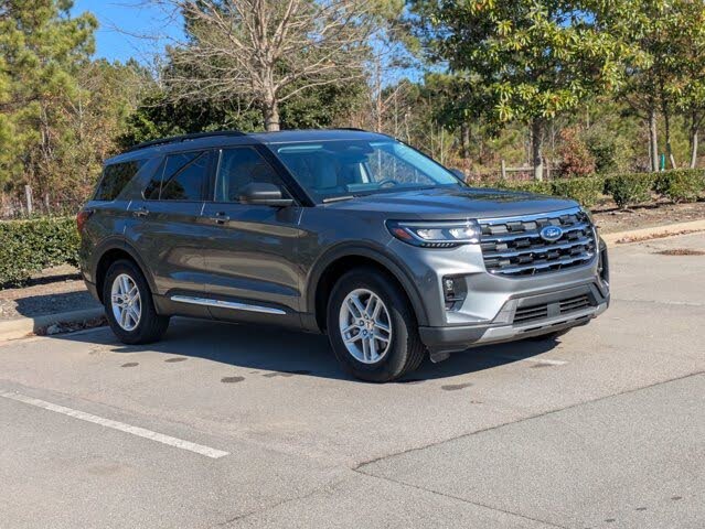 2025 Ford Explorer Active RWD