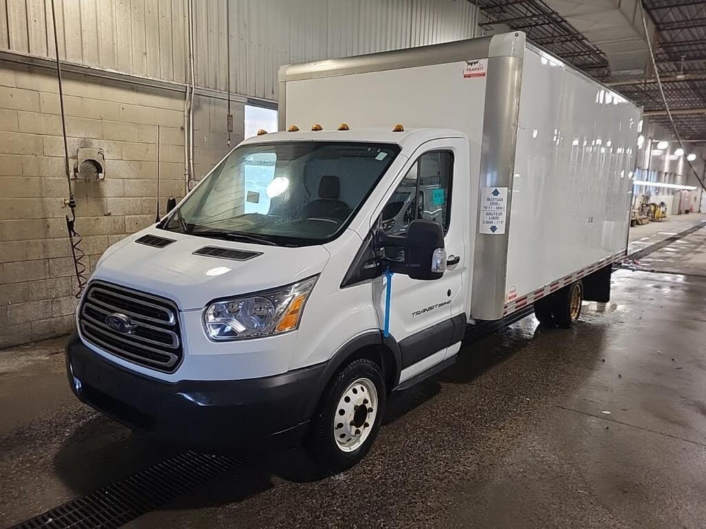 2018 Ford Transit Chassis 350 HD 9950 GVWR LB Cutaway DRW FWD
