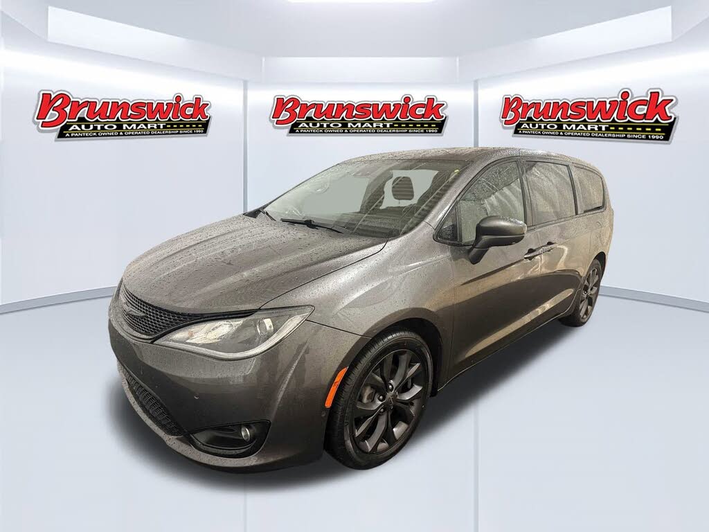 2019 Chrysler Pacifica Touring Plus FWD