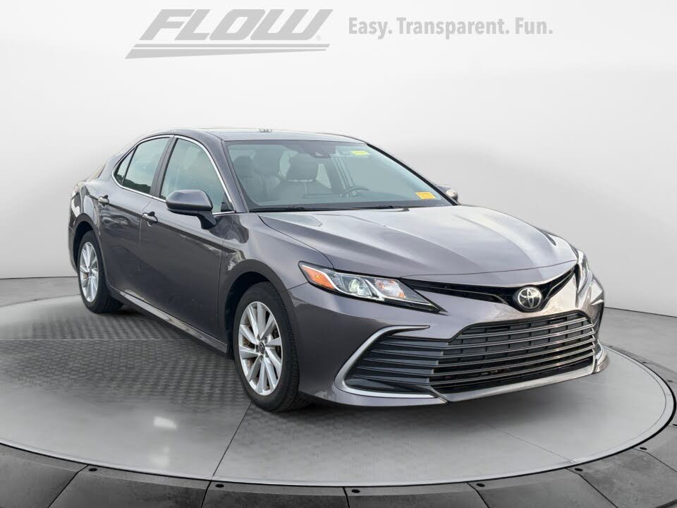 2022 Toyota Camry LE FWD