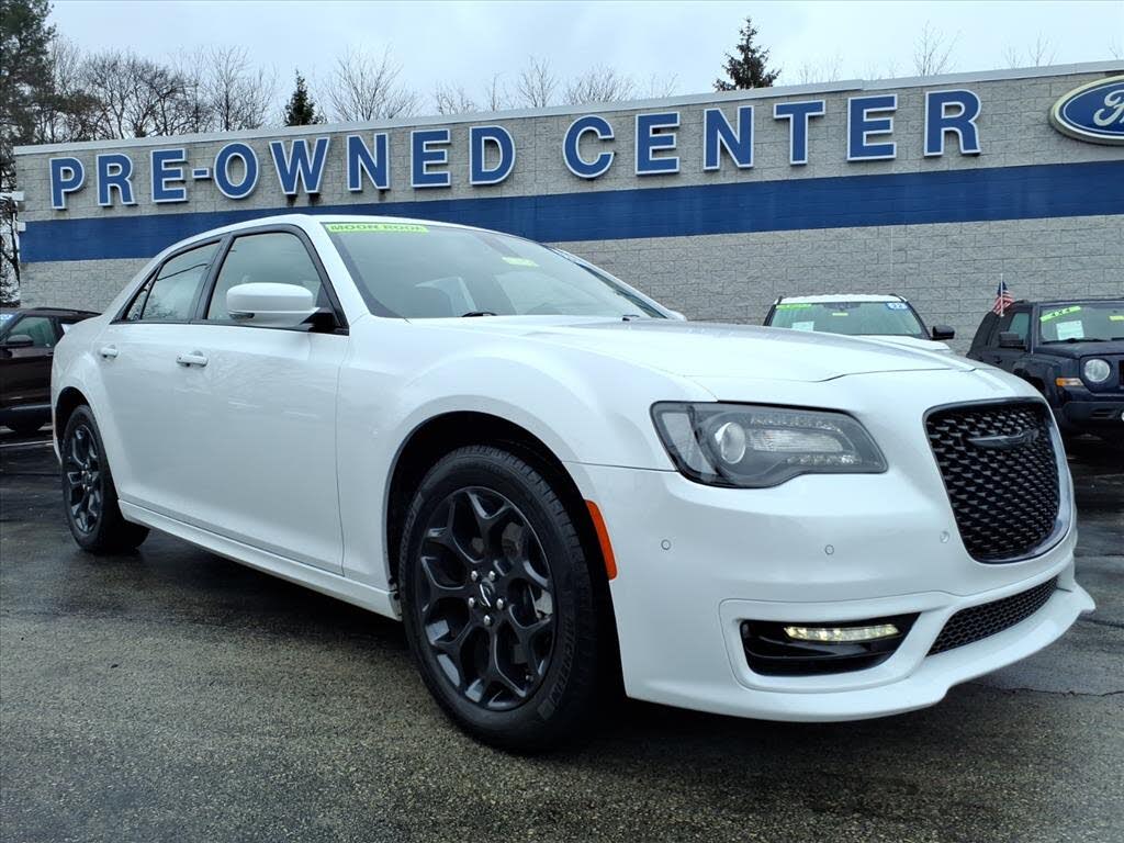 2023 Chrysler 300 Touring L AWD