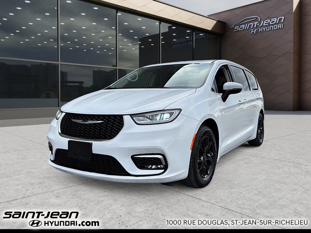 2023 Chrysler Pacifica Touring L FWD