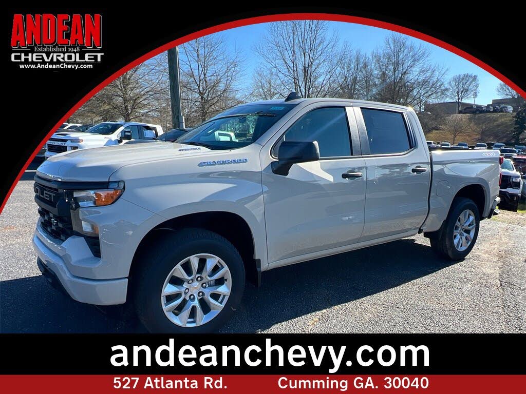 2026 Chevrolet Silverado 1500 Custom Crew Cab 4WD