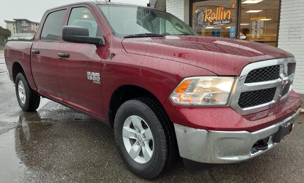 2023 RAM 1500 Classic SLT Crew Cab 4WD
