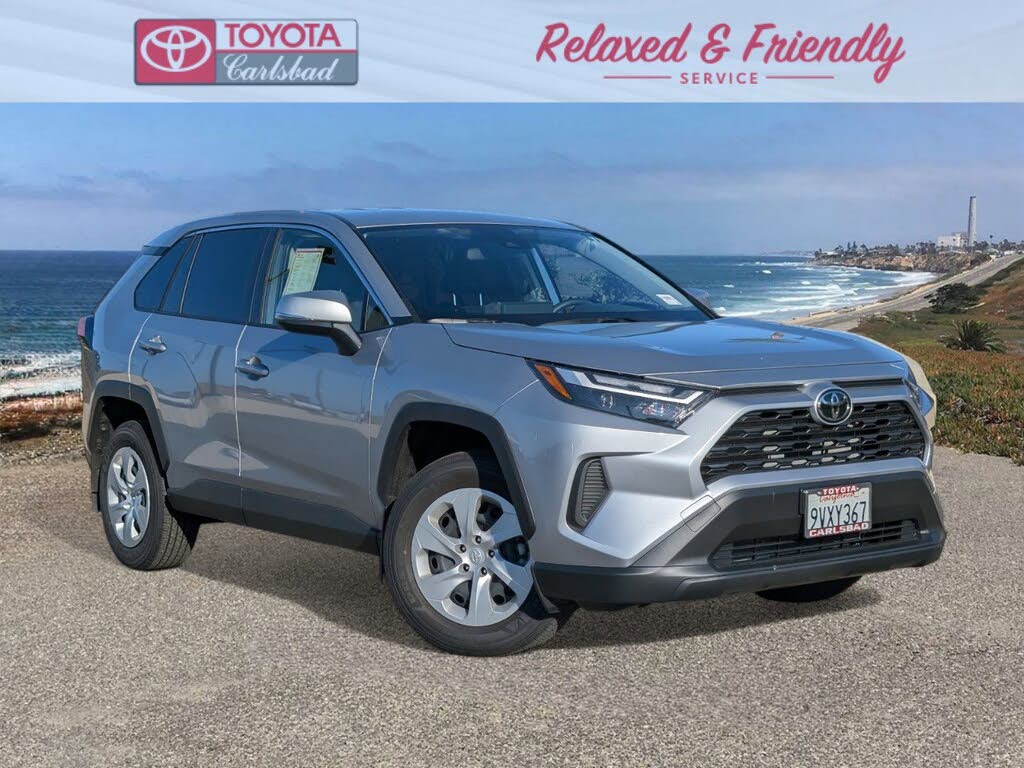 2025 Toyota RAV4 LE FWD