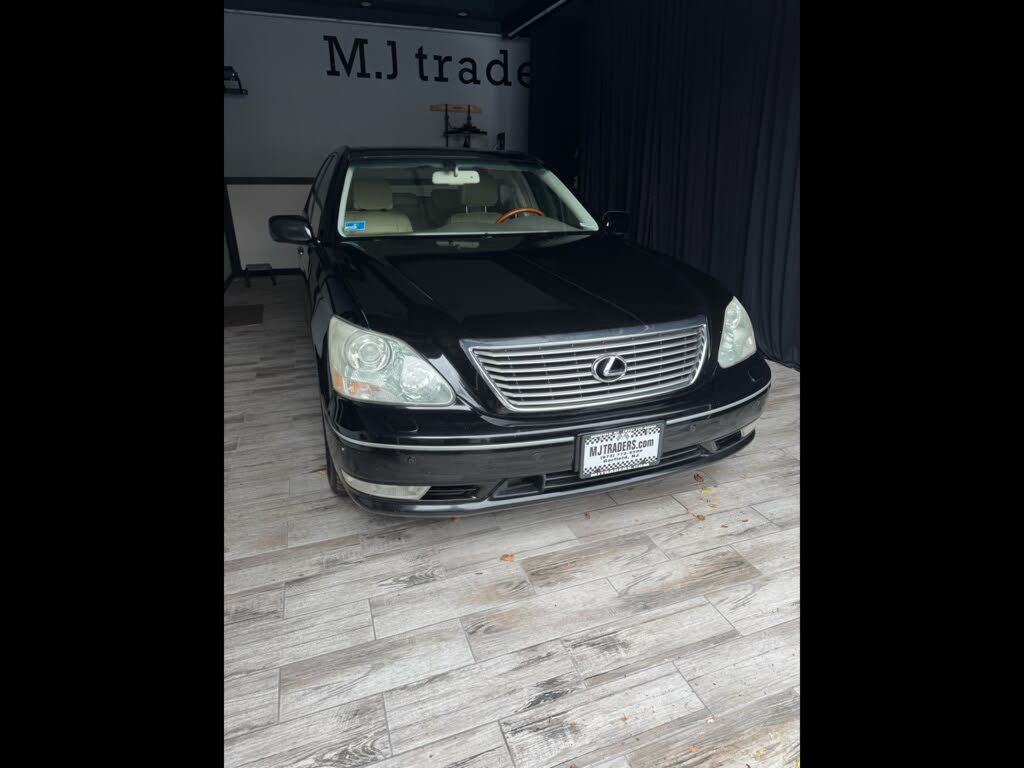 2004 Lexus LS 430 RWD