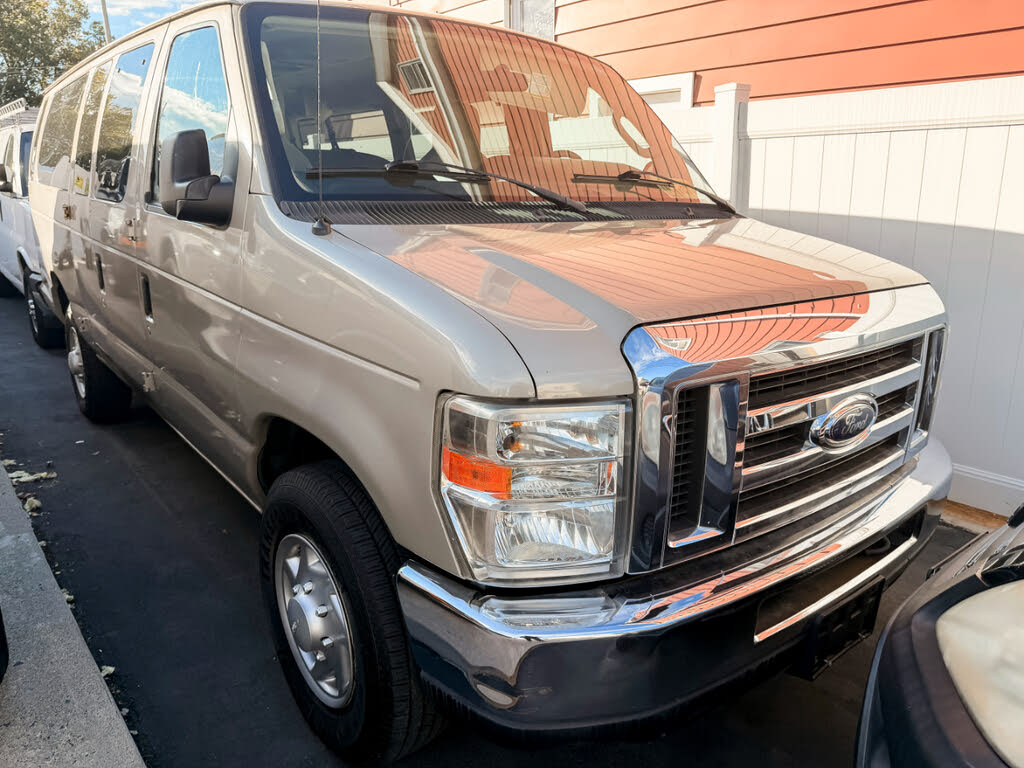 2011 Ford E-Series E-350 Super Duty Extended Cargo Van