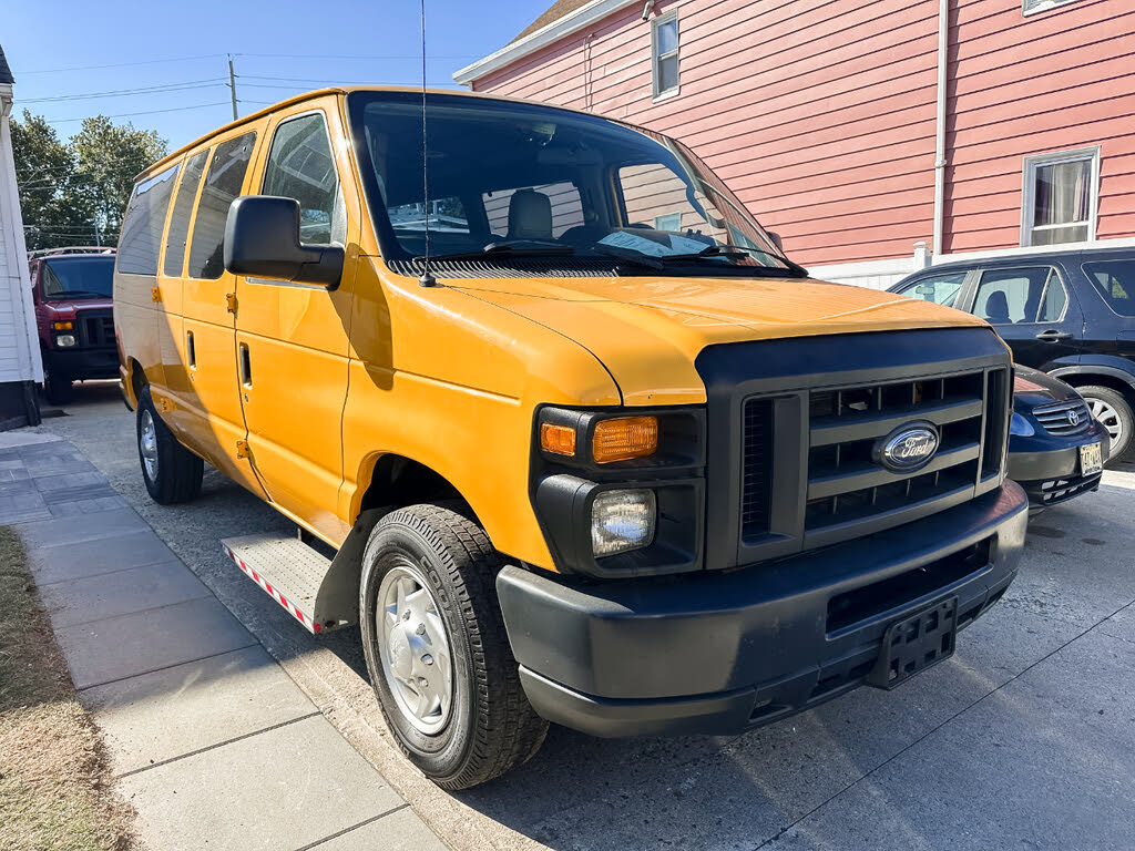 2013 Ford E-Series E-250 Cargo Van