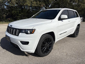 Jeep Grand Cherokee Altitude RWD