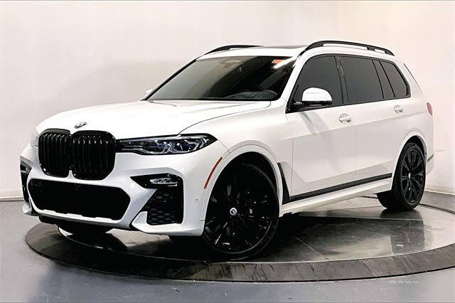 2022 BMW X7 M50i AWD