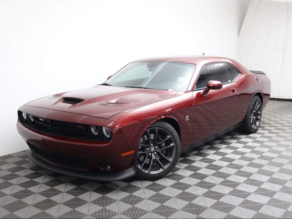 2022 Dodge Challenger R/T Scat Pack RWD