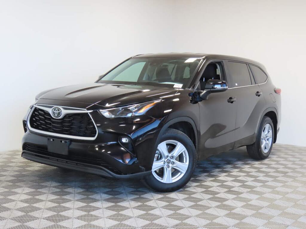 2024 Toyota Highlander LE AWD