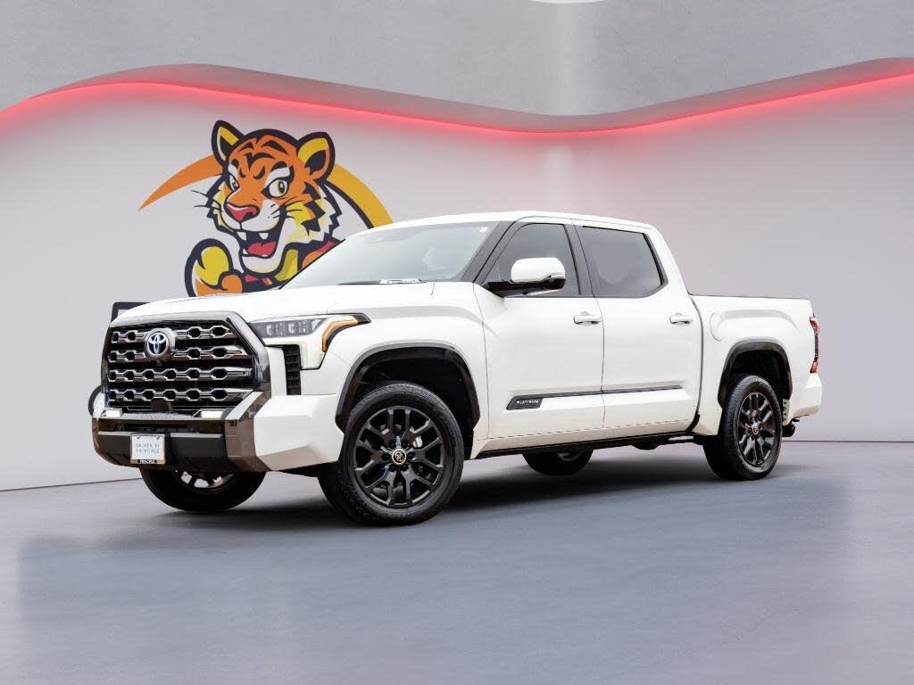 2024 Toyota Tundra Hybrid Platinum HV CrewMax Cab 4WD