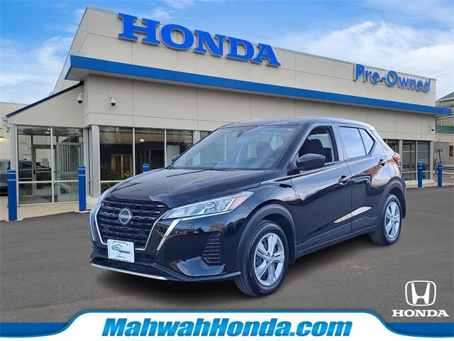 2025 Nissan Kicks Play S FWD