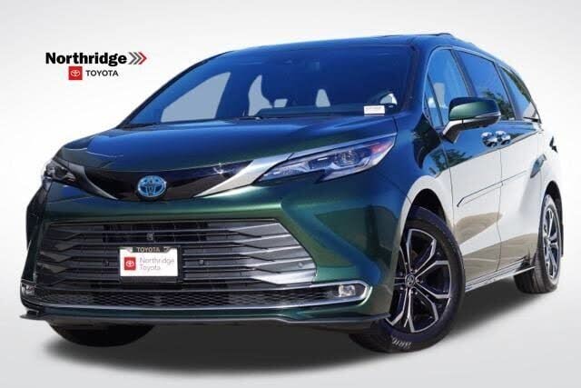 2025 Toyota Sienna Platinum 7-Passenger AWD