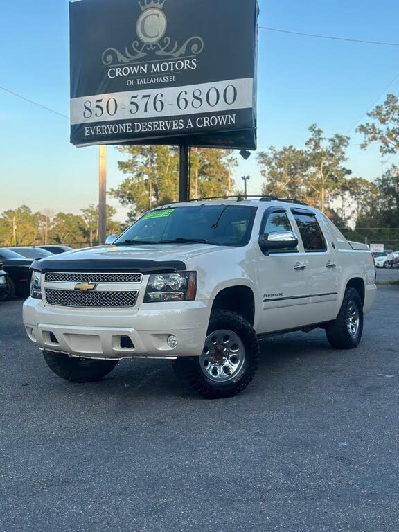 2013 Chevrolet Avalanche LTZ Black Diamond Edition RWD