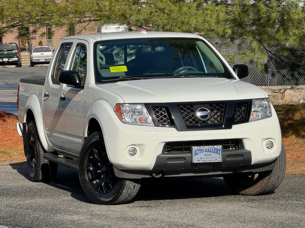 2018 Nissan Frontier SV V6 Crew Cab 4WD