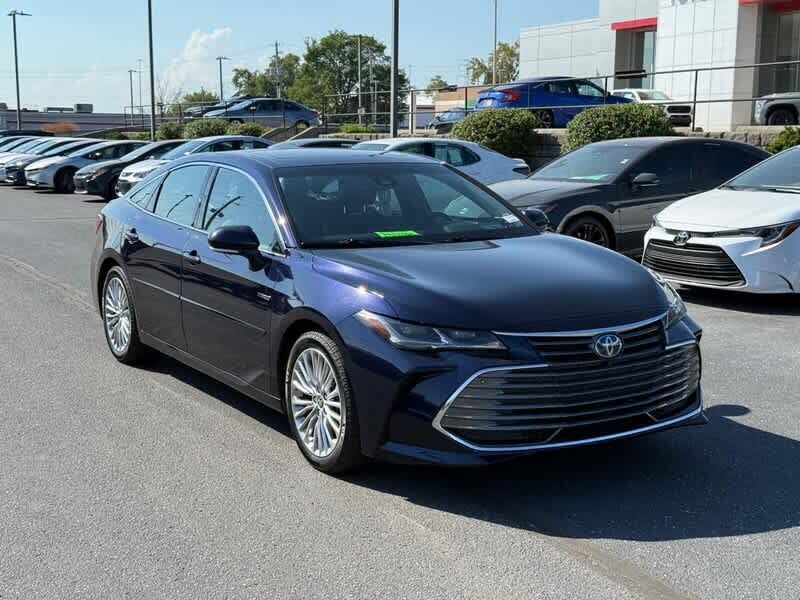 2021 Toyota Avalon Hybrid Limited FWD