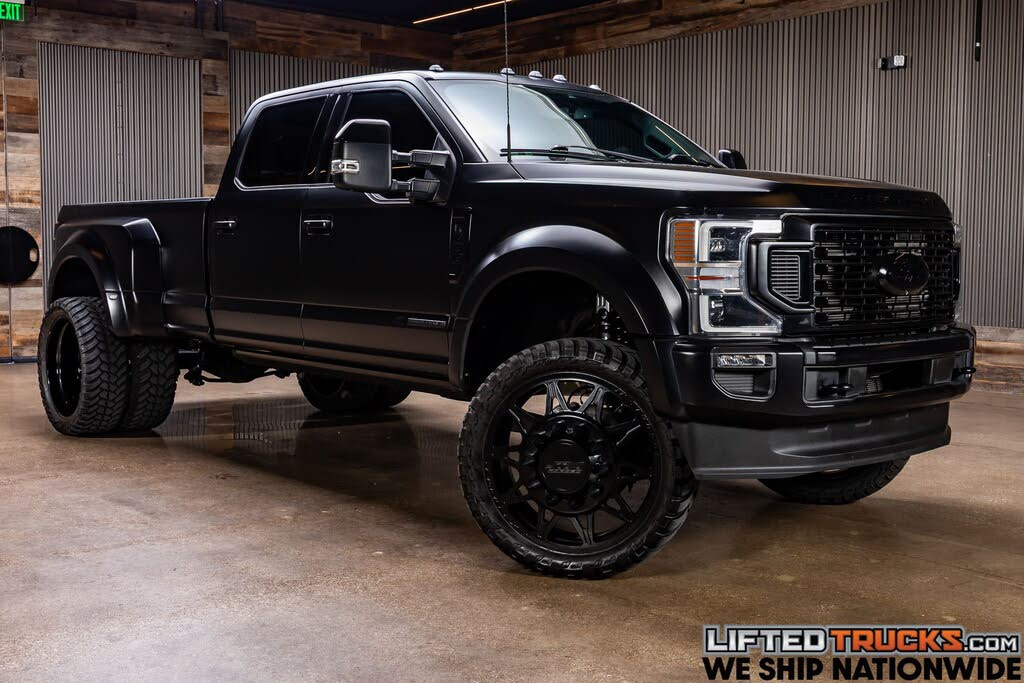 2022 Ford F-450 Super Duty Platinum Crew Cab LB DRW 4WD