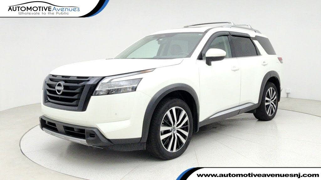 2023 Nissan Pathfinder Platinum 4WD
